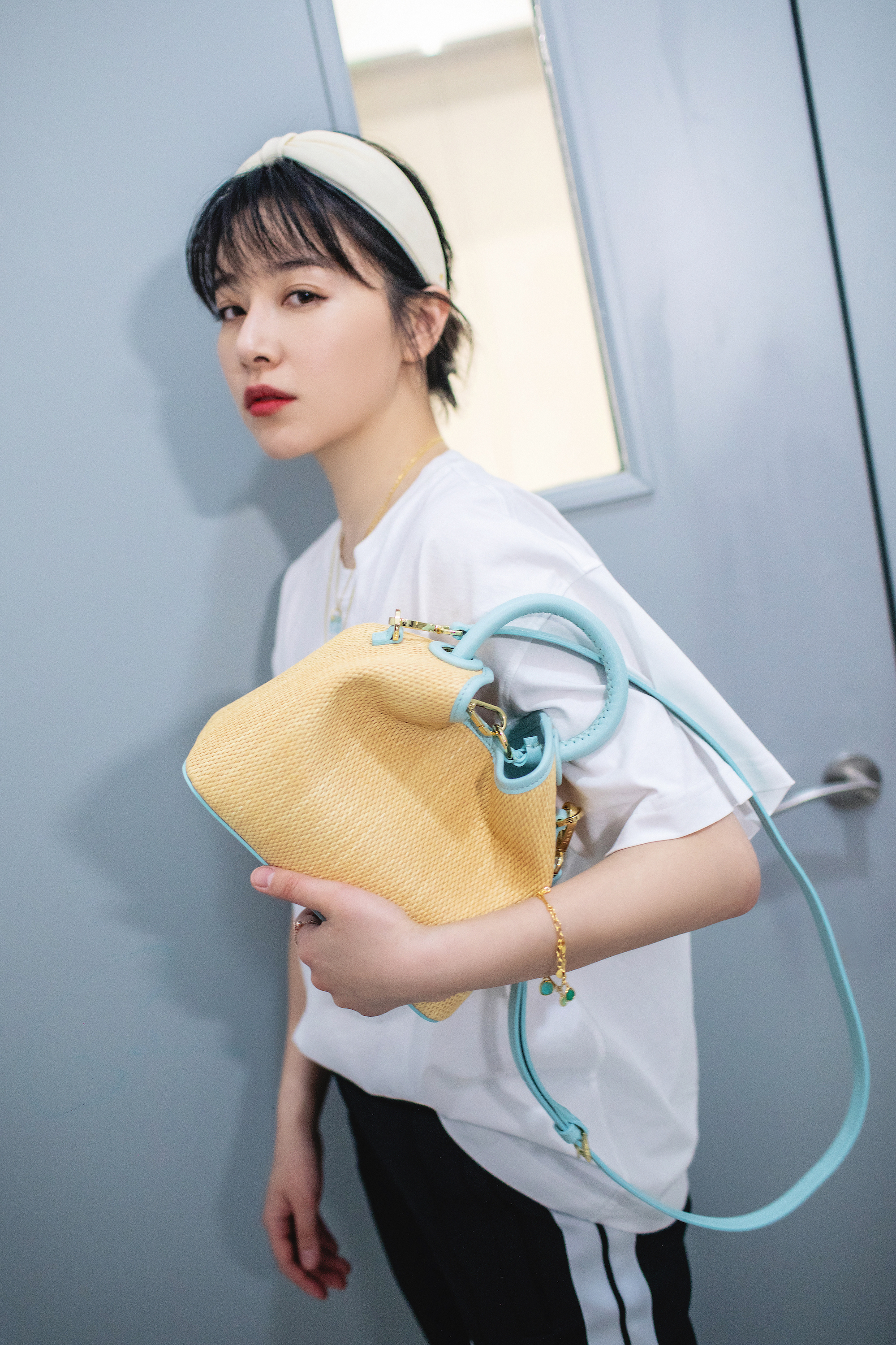 阚清子以alexandre de paris解锁都市女孩的不完全时尚指南