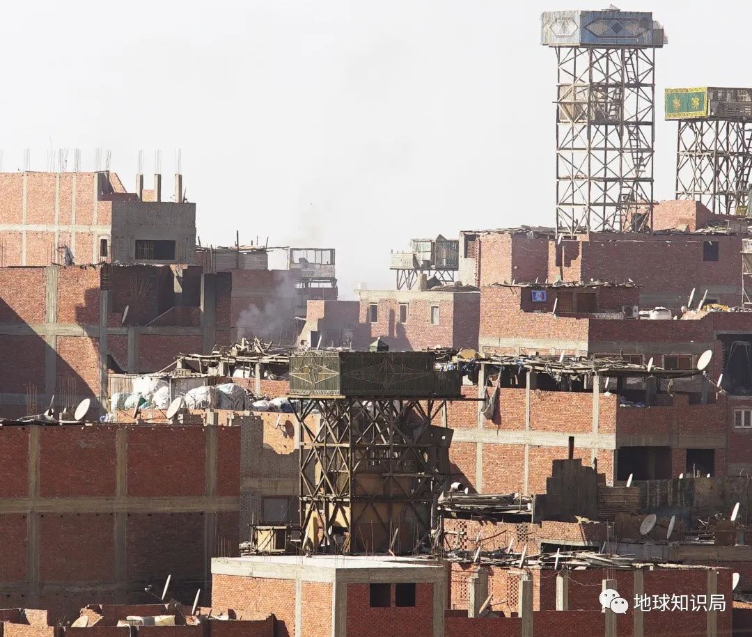 埃及首都，遍布“烂尾楼” | 地球知识局