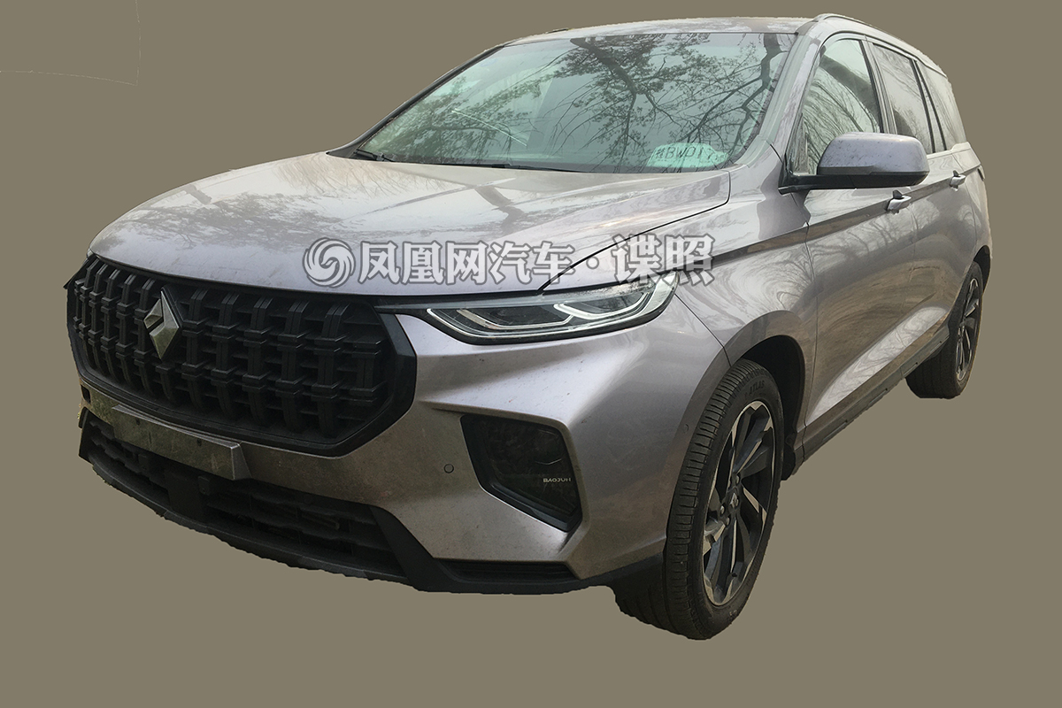 新宝骏rs-7实车路试曝光 定位中大型suv