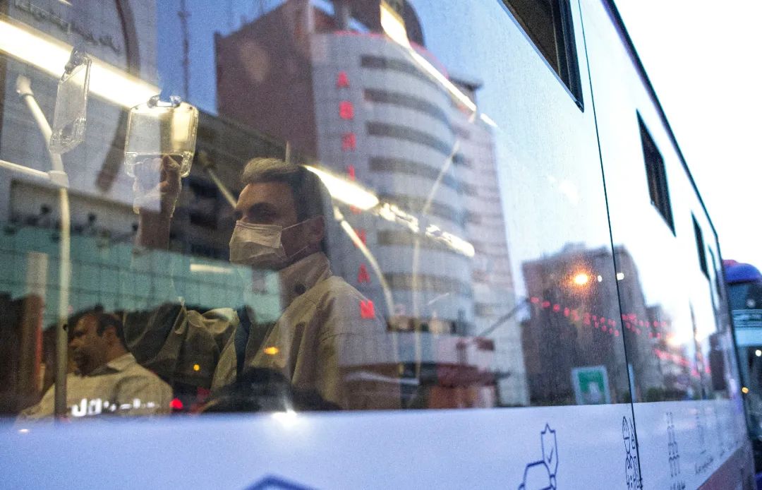 通胀严重,这个国家宣布:变更货币,1万旧币换1新币