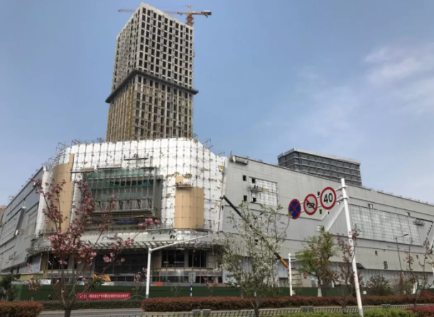 龙湖南京江北天街位于江北新区高新片区,是地铁3号线星火路站上盖