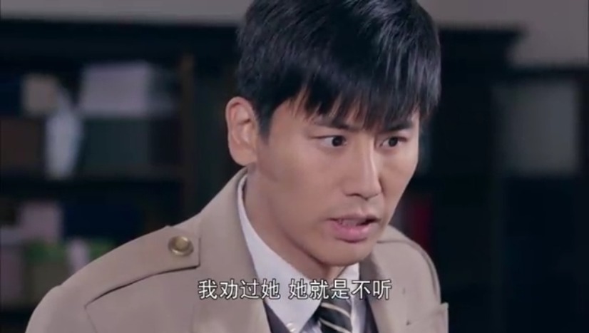 终极使命:高寒等人躲在仓库埋炸弹,意外获得重要情报