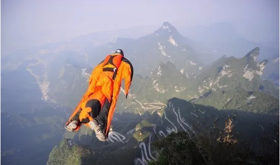 去世的她,不应只是极限运动的反面教材