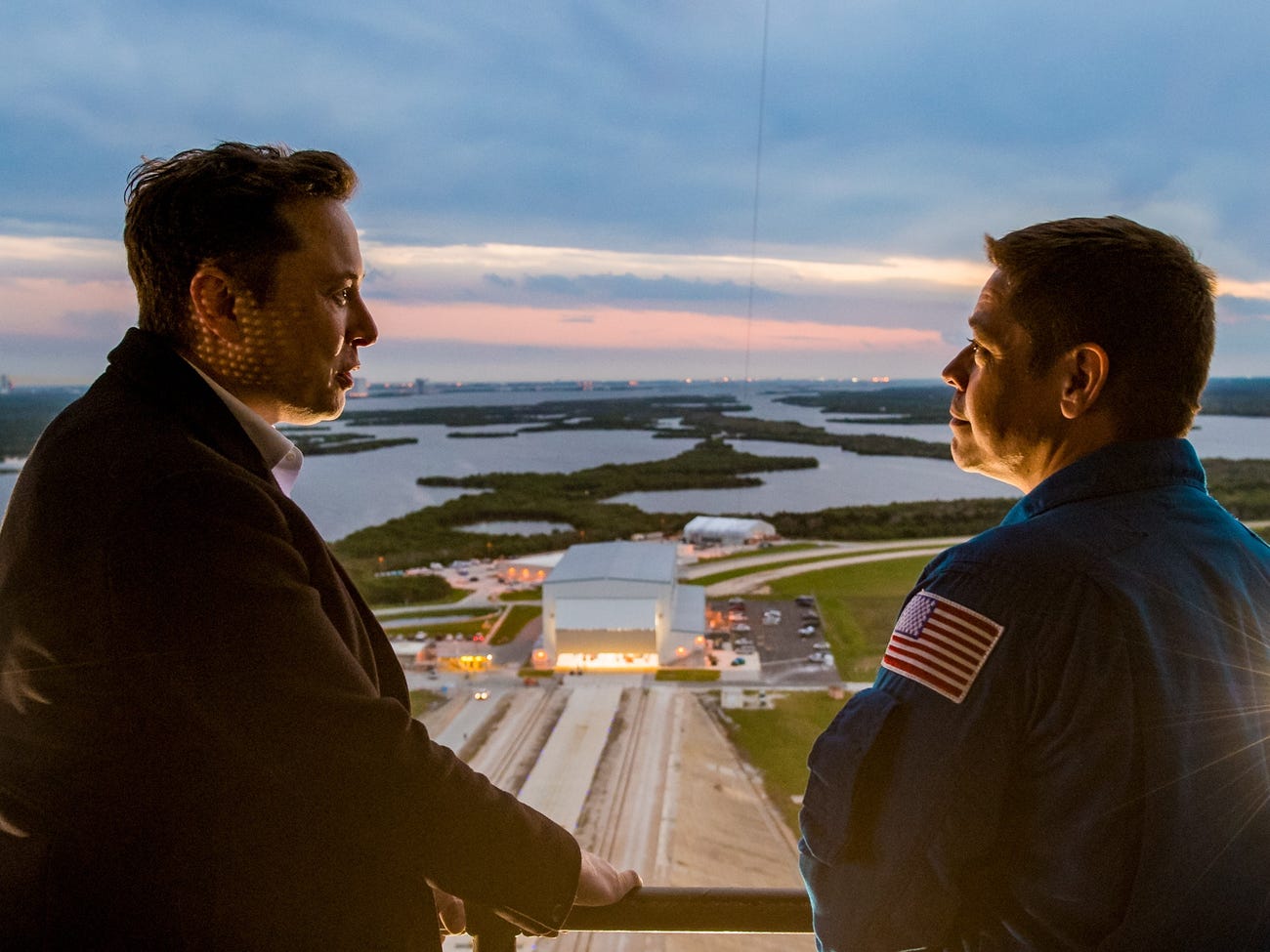 飞船 nasa spacex 马斯克 宇航员 宇航服 火箭 载人飞船