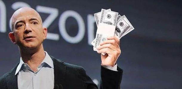 一个月“炮轰”两次世界首富!是马斯克飘了?