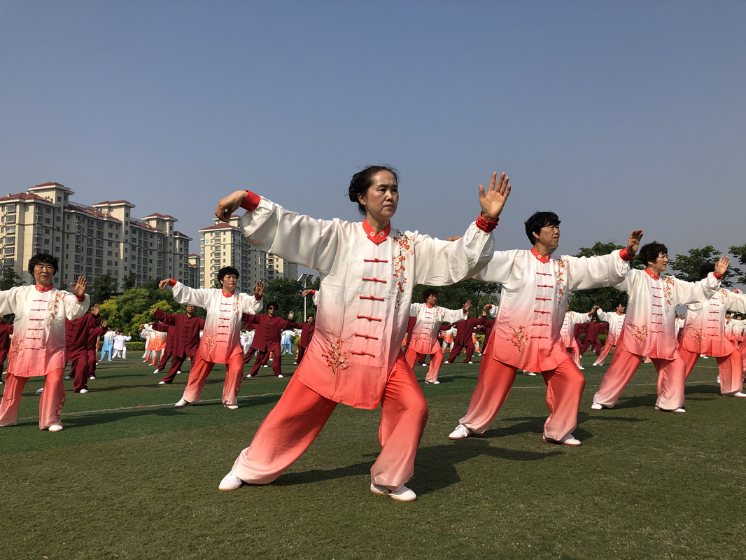 阳光银发 健身抗疫 城阳区老年人居家健身云大赛上线!