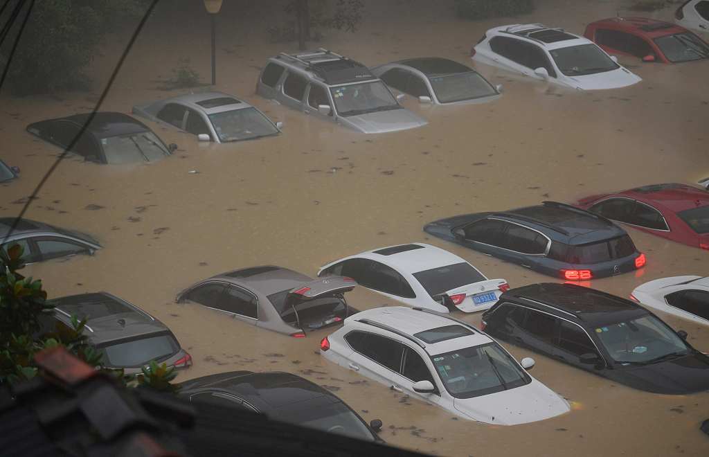 湖北恩施突发特大暴雨