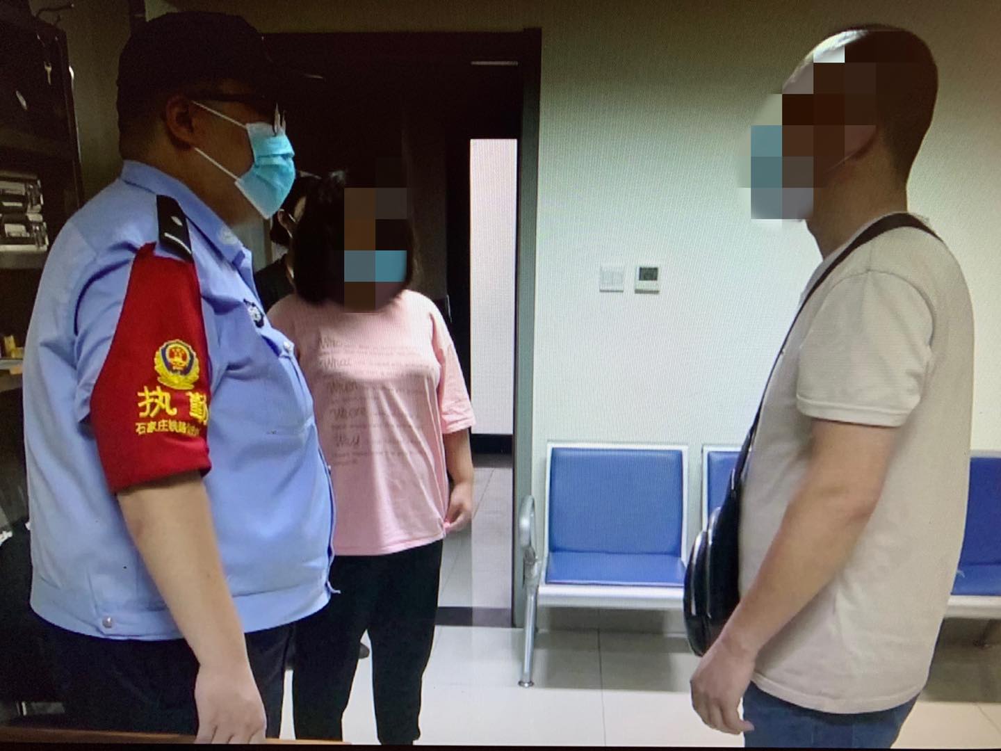 民警 女孩 铁路 河北 邯郸站派出所 警方 杭州 少女|河北铁路警方救助一离家出走少女(图)