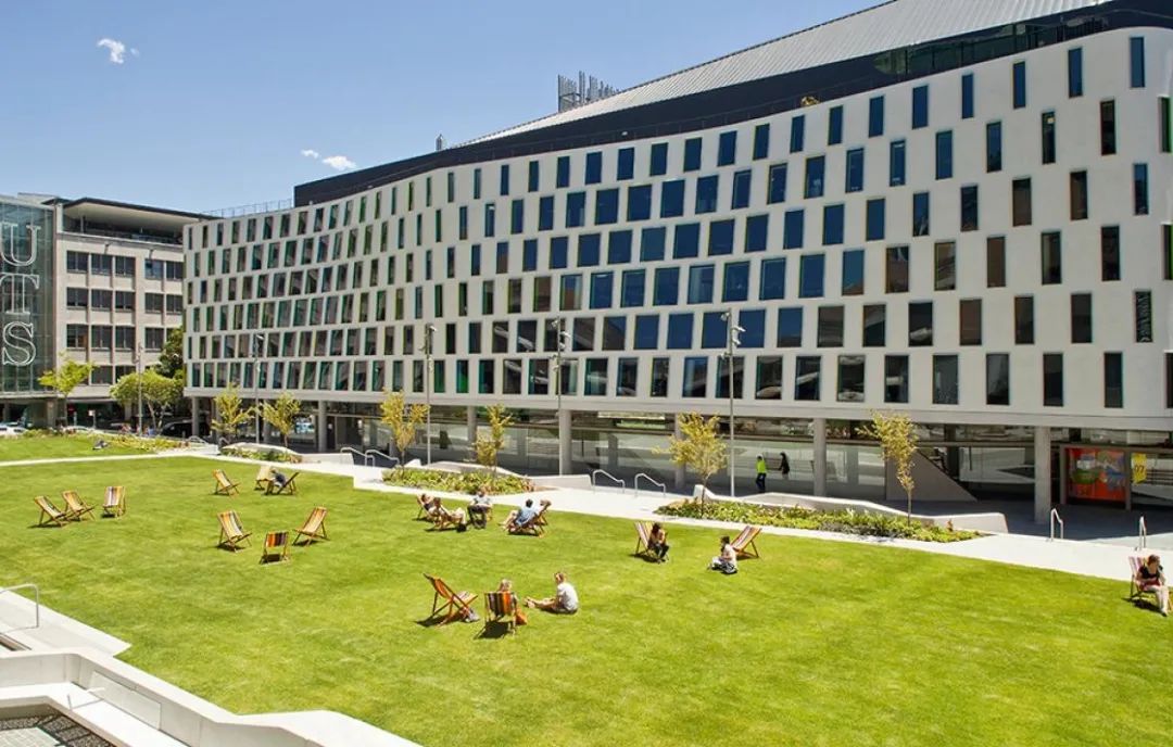麦考瑞大学商学院是澳洲顶尖商学院之其工商执掌干系课程处于全球进步