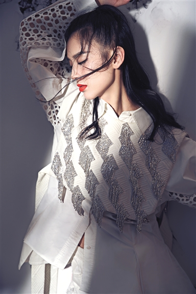 黄圣依 金晨 节目 快手 舞台 杨子 勇气 孩子 张萌 伊能静|黄圣依：孩子是我“乘风破浪”的勇气