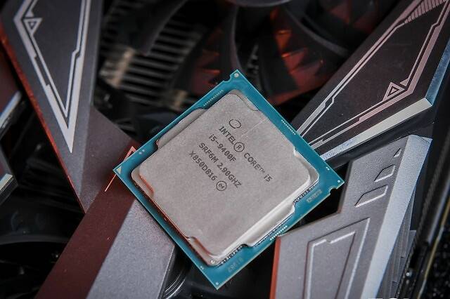 从intel 酷睿i5 9400f开始,就是6核心6线程的处理器的天下了,这款