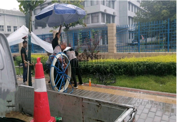 故障 吴江 队员 网络 汛期 中国电信保定分公司东南区业务发展部 全体 卫士 隐患 人员|中国电信保定分公司网络维护员做好汛期防范工作