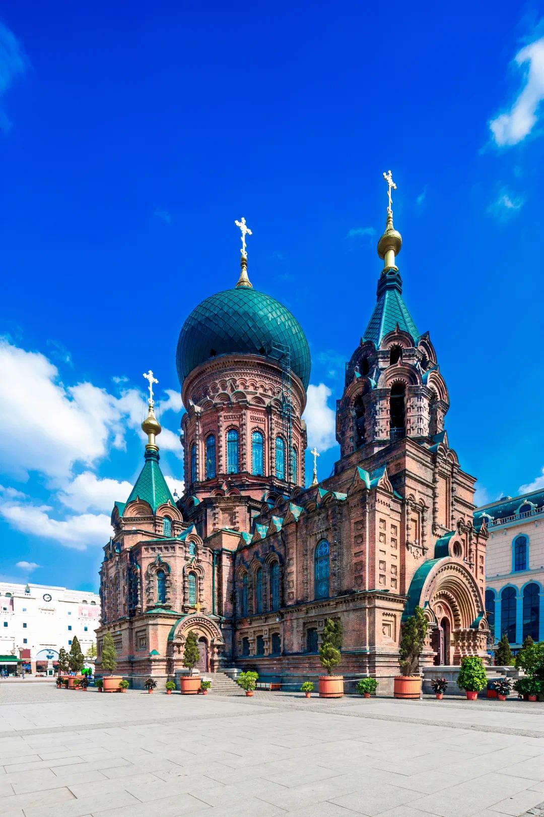 从北国风光到热带景观，这条铁路线怎么这么美？