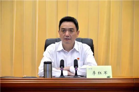 李红军此前职务为广东韶关市委书记,市人大常委会党组书记,主任,韶关