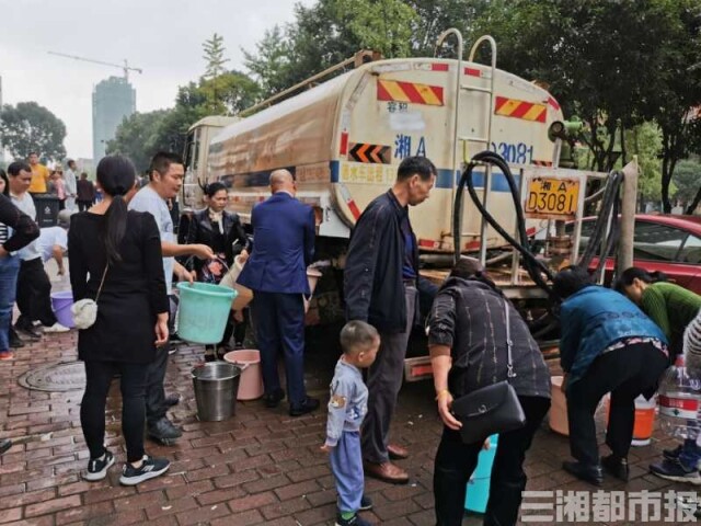 业主 水费 物业公司 小区 物业费 物业 长沙县 欠费 住宅小区 李健|业主先充值后用水 长沙县一小区欠费99万被停水