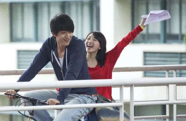 在大学里单身,是可耻的