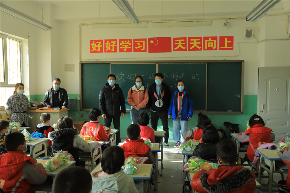 大小洞天 景区 三亚 副书记 塔县 志愿者 林有炜 新疆 老师 王璐|三亚大小洞天景区第19批新疆支教志愿者抵达塔县 薪火相传续写“山海之约”新传奇