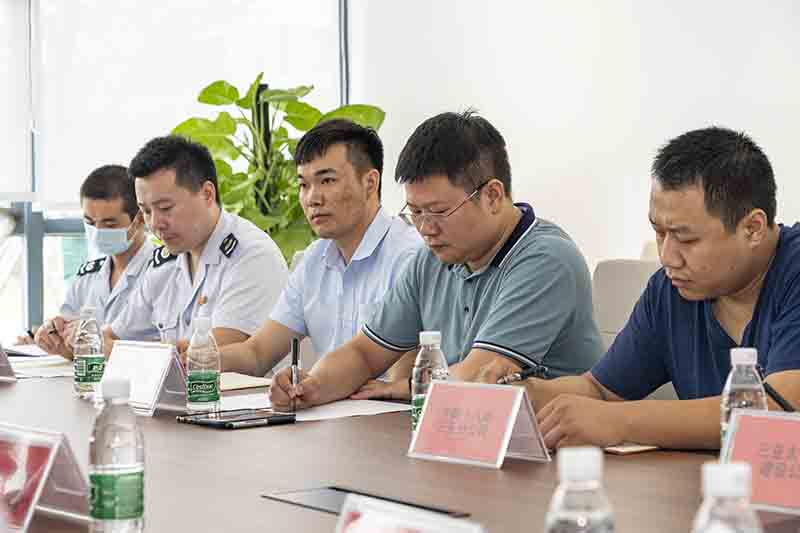 石化行业对城市gdp贡献大_第三产业对gdp贡献图(2)