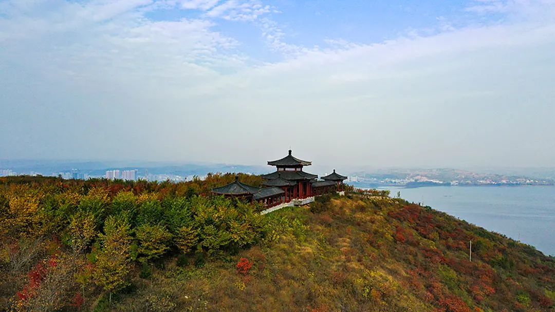 景美还免费!到嵩县这个公园俯瞰县城,遥望陆浑