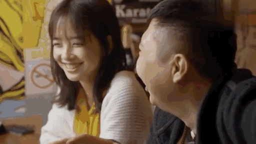 最美央视女记者王冰冰首度回应爆红,清纯美女原是