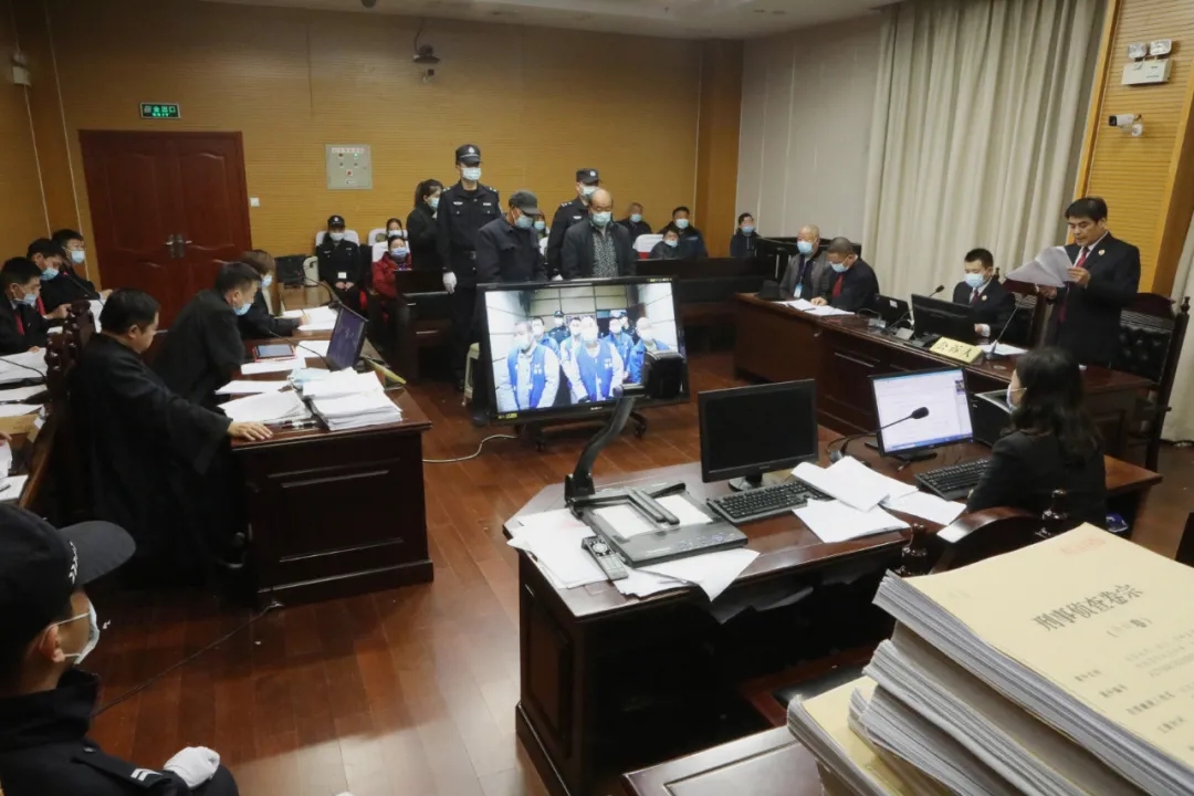 滕州村支书主任等8人恶势力犯罪集团被当庭宣判