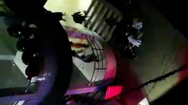 教体局辟谣:学生打闹时不慎坠楼