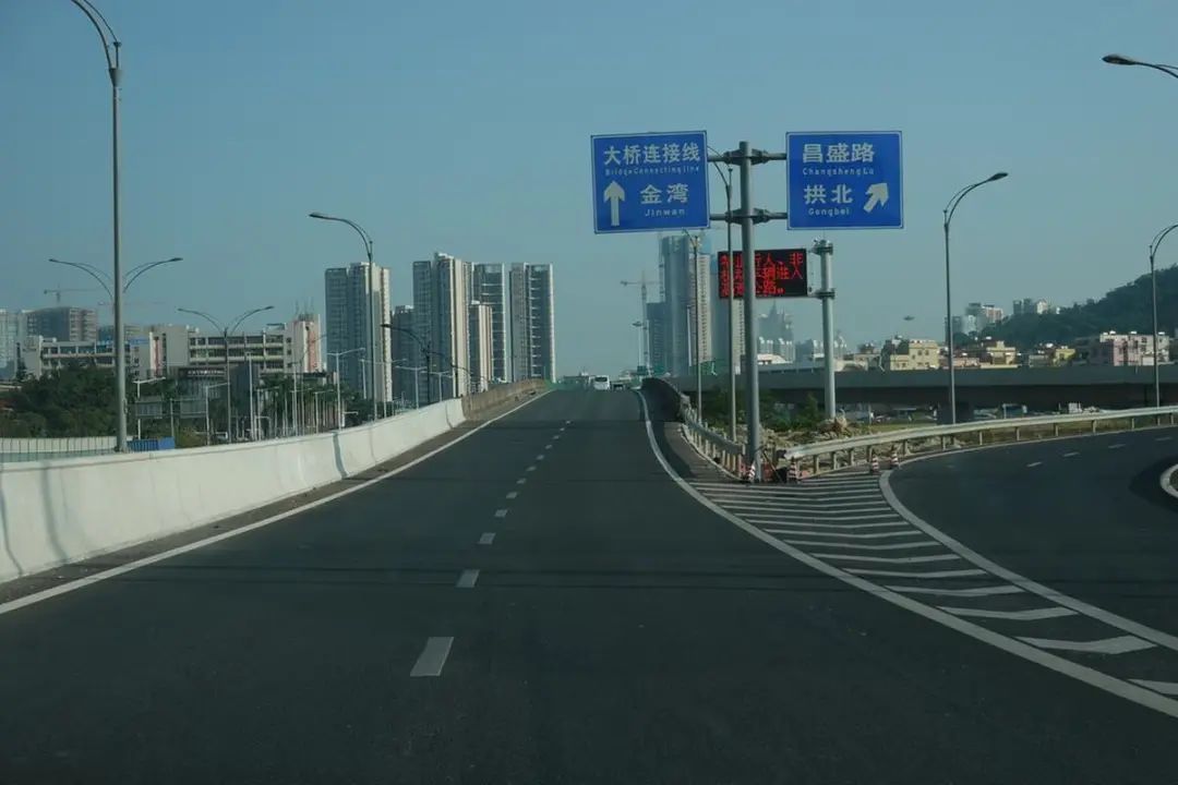 珠海隧道动工洪鹤大桥金琴快线等4条快速通道通车