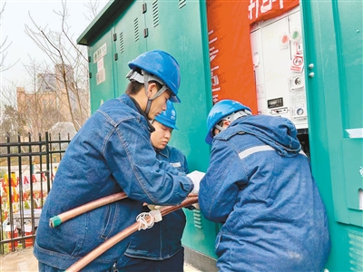 电力增容为十四运配套工程建设提速2000余名工友住上暖屋子