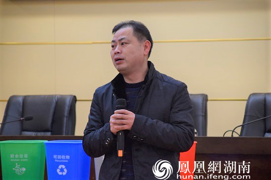 趣味问答引导垃圾分类常德市总工会主题党日这样过