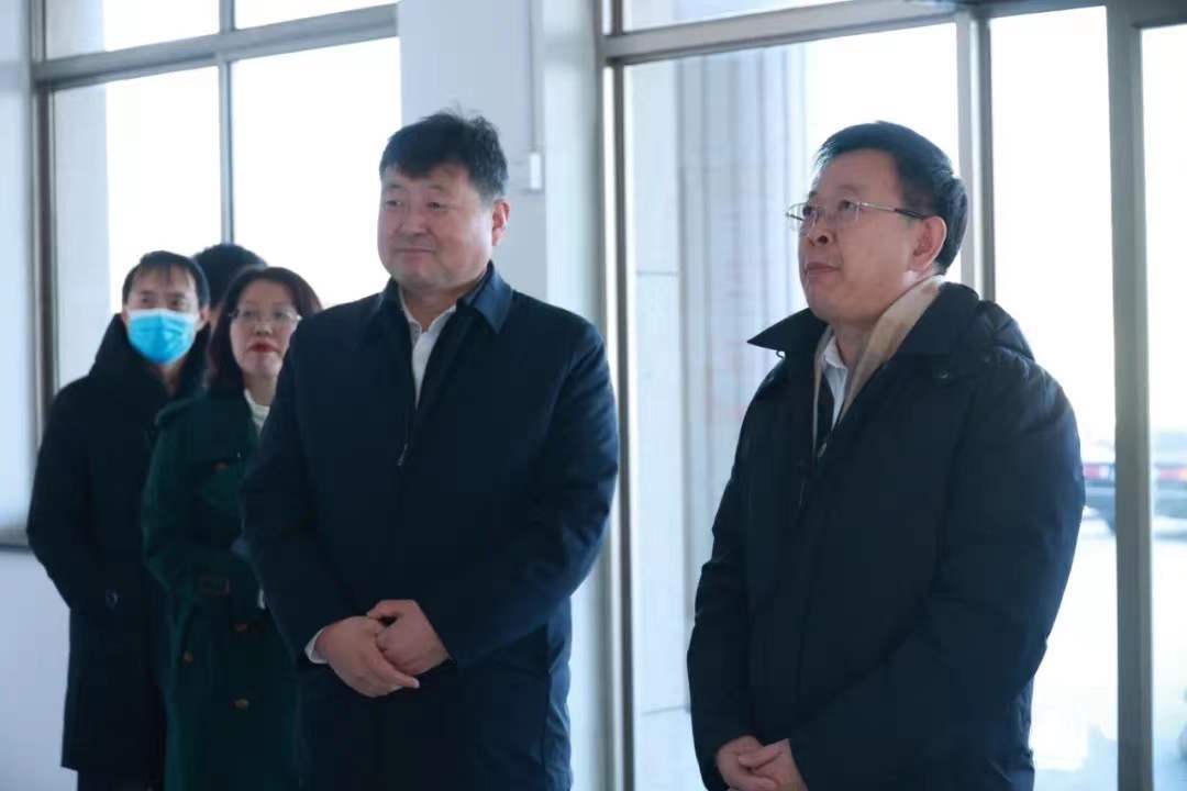 烟台市委常委副市长张代令到龙口开展湾长制巡查工作