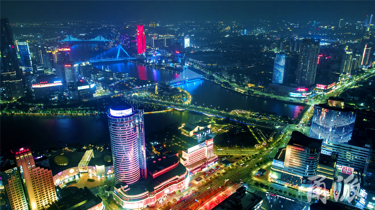 元旦假期,三江口灯光秀陪你跨年!