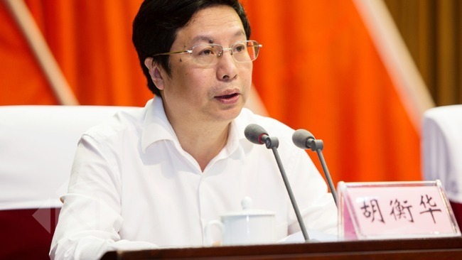 新闻晚报重庆原市长唐良智任安徽省政协党组书记国防部介绍21式作训服