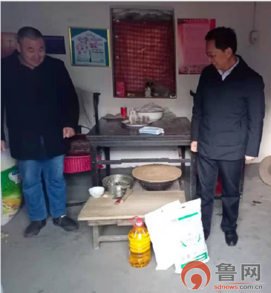 泰安市宁阳县蒋集镇开展贫困群众过暖冬过好年走访慰问活动