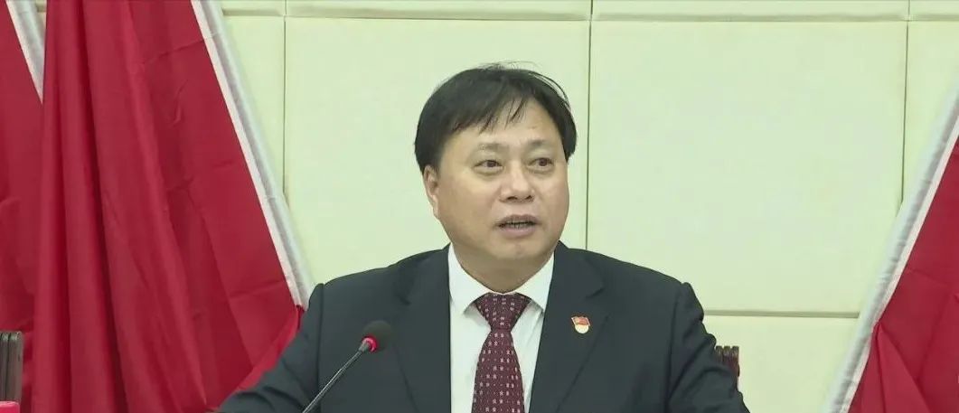 张长丰参加人大代表和政协委员分组审议时强调充分发挥参政议政作用多