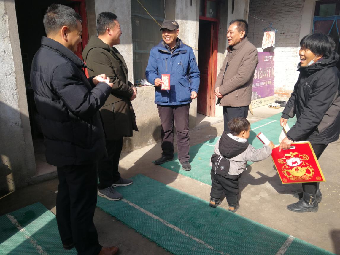 安徽泗县黄圩镇:春节慰问老干部 浓浓关爱显初心