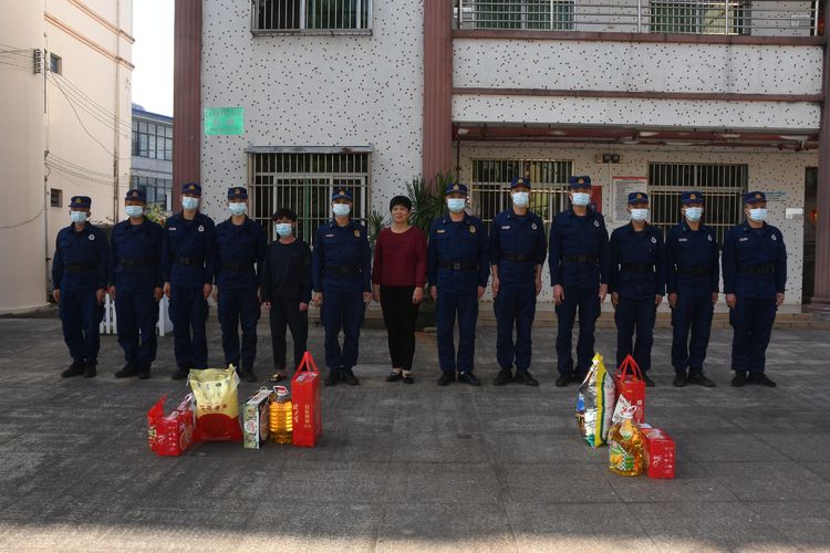 文昌市消防救援支队春节前夕走访慰问光荣院及困难户