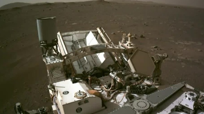 回顾:美国"毅力号"火星车在火星上发现的新景象