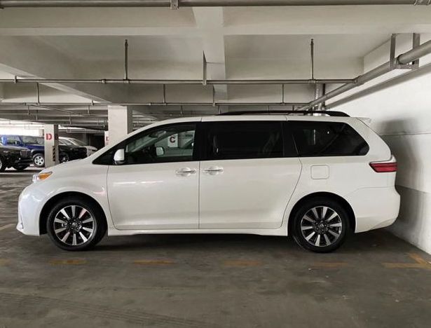 2020款丰田塞纳3.5 mpv领域内的佼佼者_凤凰网汽车