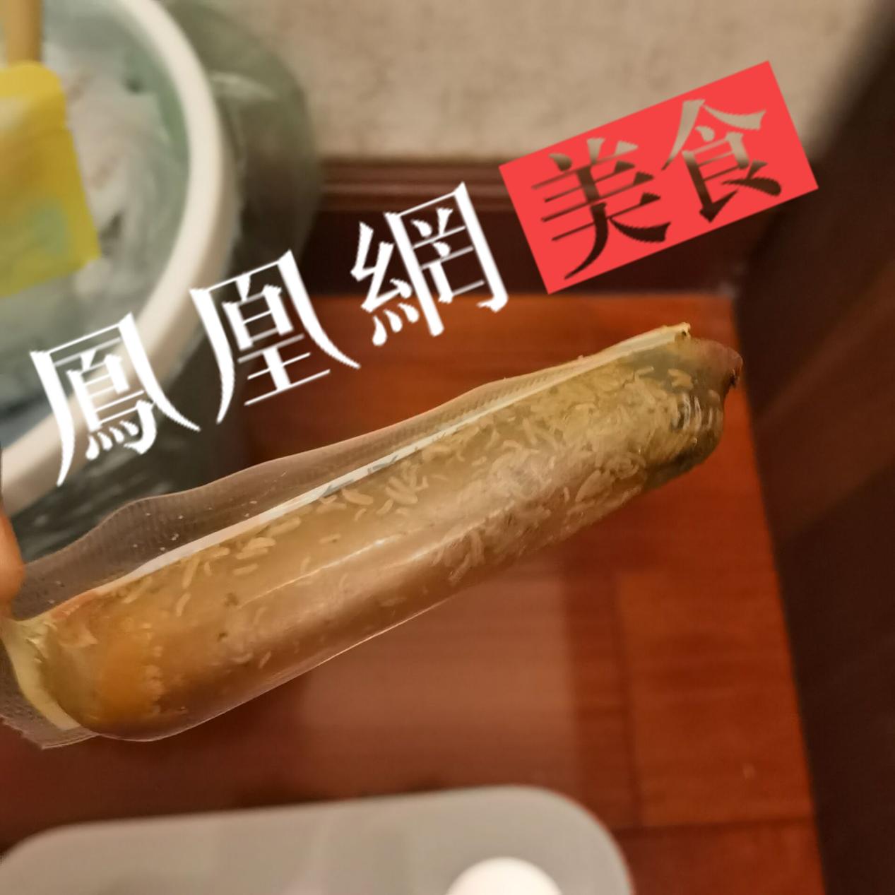 良品铺子鸡肉肠疑生蛆 消费者表示"我感觉生命受到威胁"