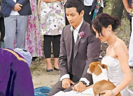 吴彦祖晒婚礼照庆祝脑瘤的早期症状与妻子结婚11周年动情告白我爱你