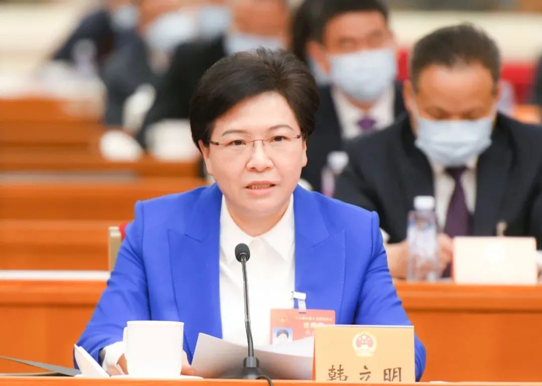南京历史上首位女市长上任一年后晋升为市委书记