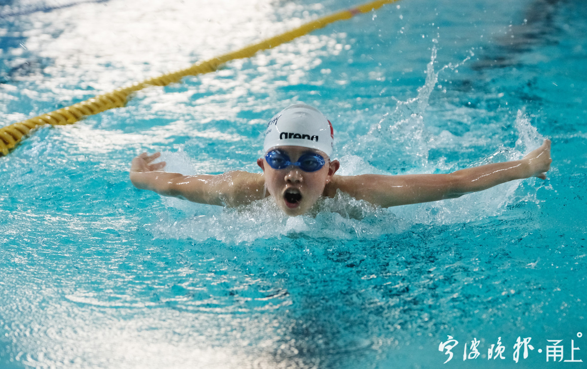 宁波青少年游泳赛改革赛制,仿照奥运会设立成绩"达标线"
