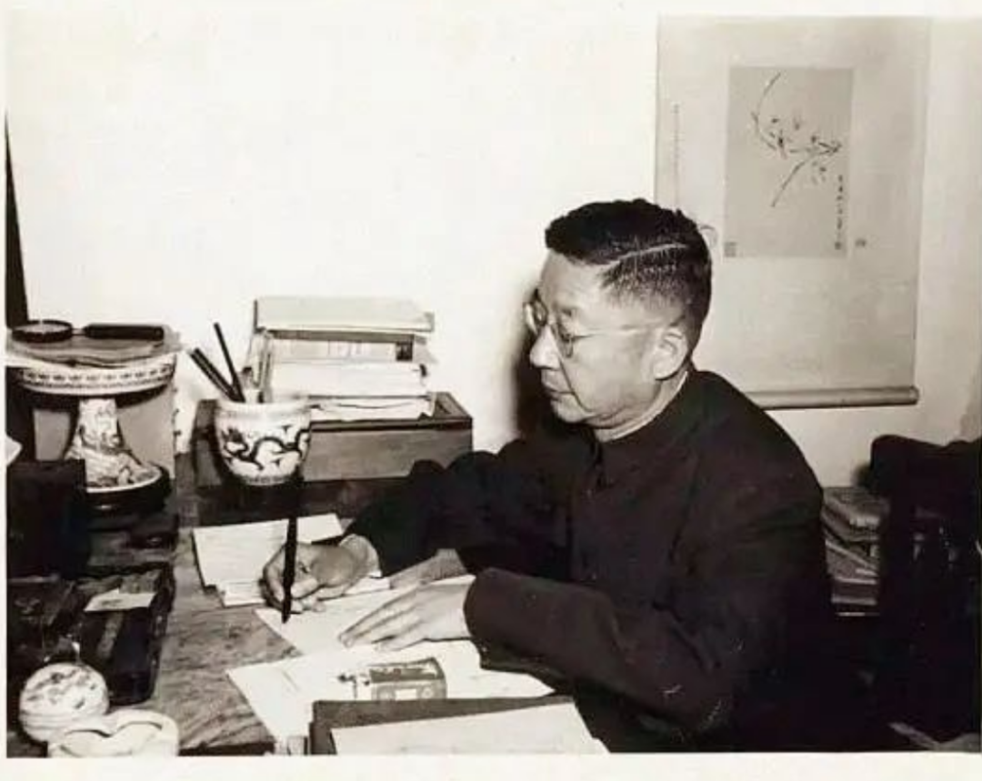 老舍之子舒乙病逝,曾说从美国归来的父亲"是个怪人",43岁开始研究他