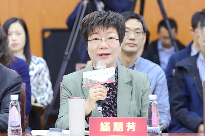 鄞州人大"码上说 代表督" 聚焦老旧小区群众难事烦心事