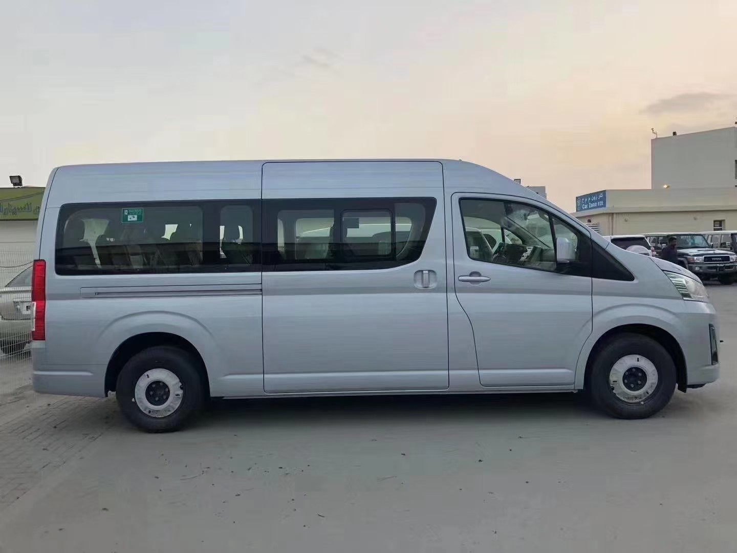 丰田海狮豪华室内空间及进口海狮价格_凤凰网汽车_凤凰网