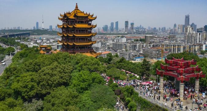 全国多个景区又爆满长沙景区也严格执行未预约不参观举措