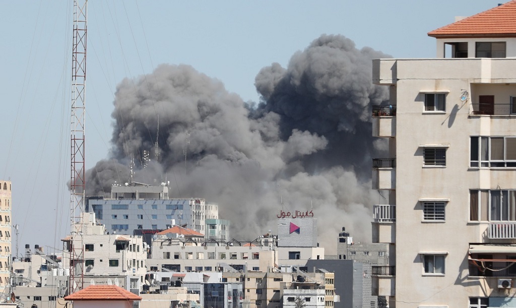 以色列轰炸加沙媒体大楼现场公布 哈马斯警告特拉维夫