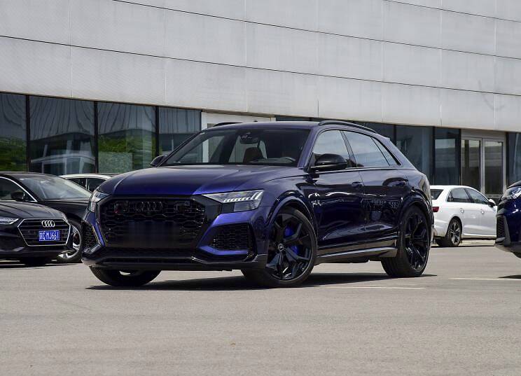 audi sport 奥迪rs q8 2021款 rs q8 4.0t 尊享版