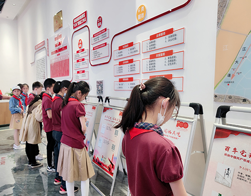 建党100周年文华悦读"马良杯"少儿书画主题活动在武汉绿地中心举办
