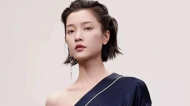 杜鹃参加模特大赛去北京生活艰难,曾一度想要放弃